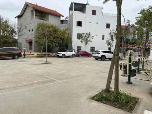 BÁN ĐẤT HOÀ LẠC NGAY GA ĐỒNG BÃI METRO 5 TRỤC CHÍNH KD Ô TÔ TRÁNH ĐỐI DIỆN ĐH FPT