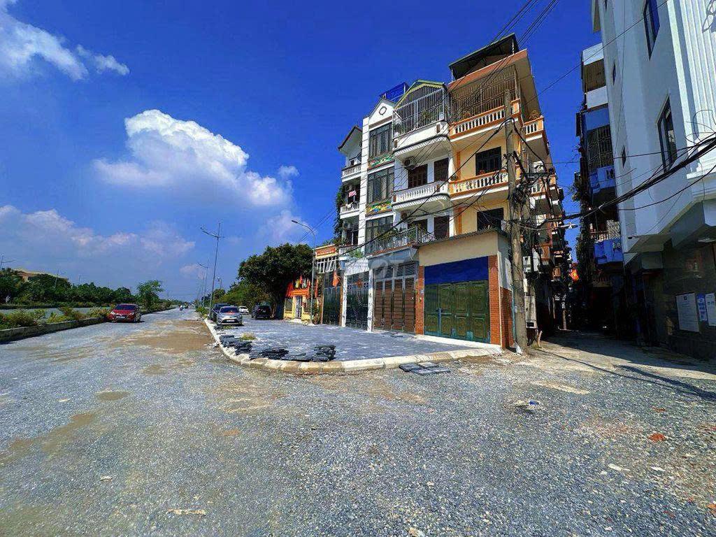 BÁN ĐẤT HOÀ LẠC NGAY GA ĐỒNG BÃI METRO 5 TRỤC CHÍNH KD Ô TÔ TRÁNH ĐỐI DIỆN ĐH FPT