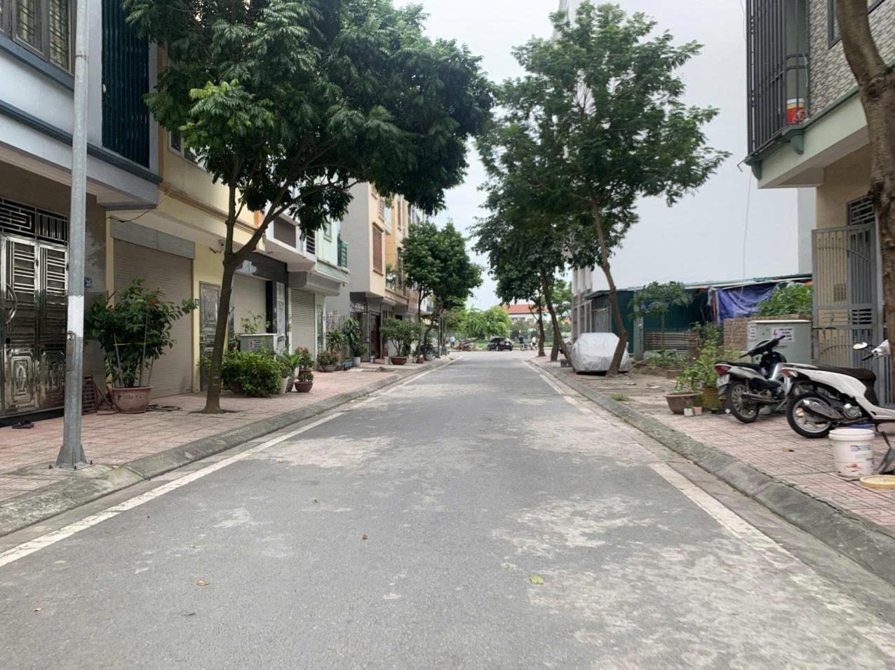 BÁN ĐẤT HOÀ LẠC, SÁT METRO 5, ĐẠI LÔ THĂNG LONG, HUYỆN THẠCH THẤT, ĐỐI DIỆN ĐH FPT, ĐHQG