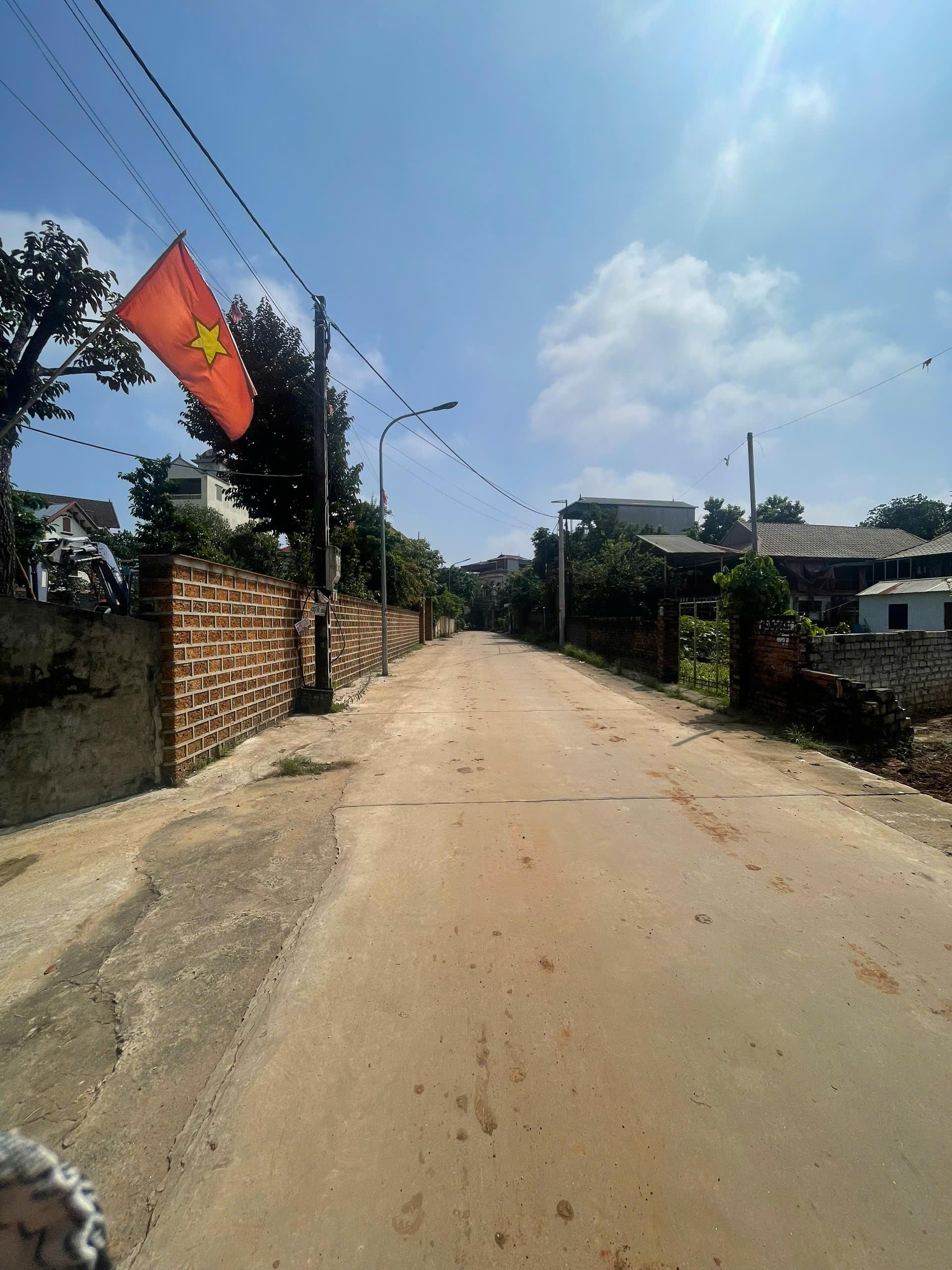 Bán đất cổ đông gần ngã tư Lục Quân