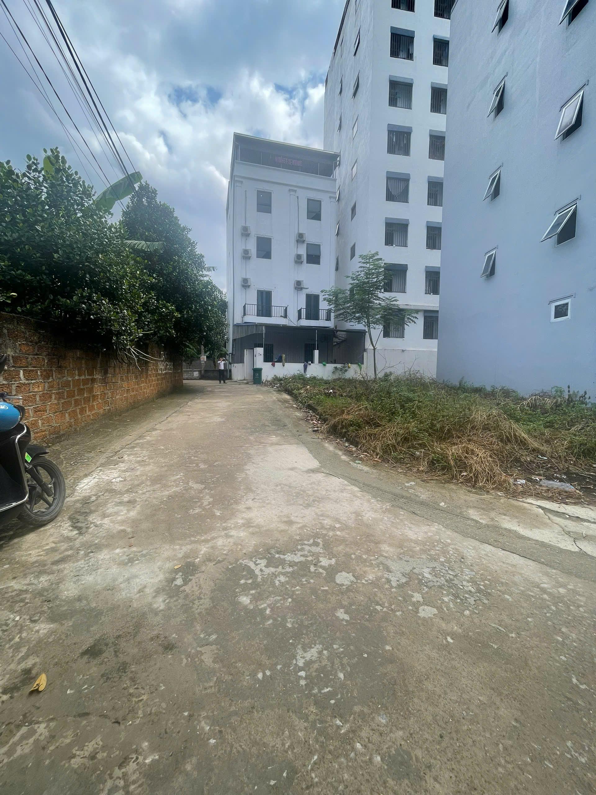 Bán nhà đất tại Tân Xã sẵn tòa nhà cho thuê trọ 6 tầng
