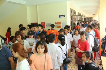 Tâm sự tân sinh viên lần đầu xa nhà: Nỗi nhớ và hành trình trưởng thành